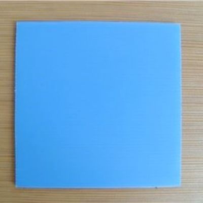 Прочная 5mm гофрированная пластиковая ширина листа 2.5m покрасила листы Correx