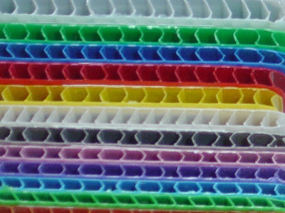 Желтая белая доска Coroplast 5mm листы Coroplast 4 x 8 Recyclable