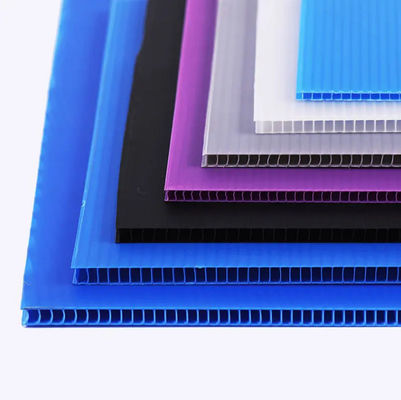 PP Полый лист - прочная, пригодная для переработки пластиковая панель, идеально подходящая для упаковки, транспортировки, рекламы, вывесок и лотков для рассады в сельском хозяйстве.